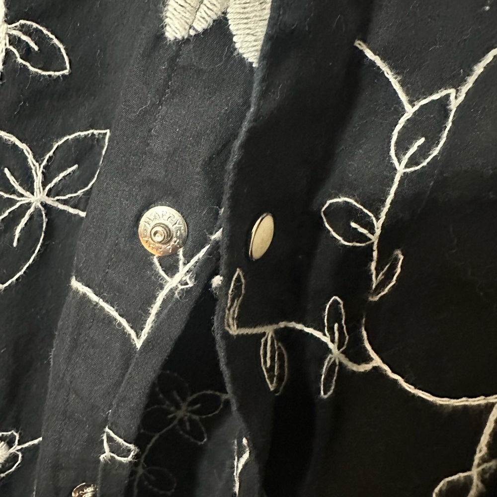 Panhandle B&D Women’s Blouse XXL Western Black White Floral Embroidery Snap - Picture 8 of 14
